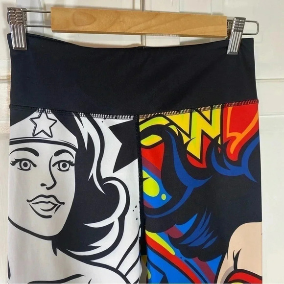SOLD SuperFresh Wonder Leggings Women’s M Color and Black &White Cartoon Graphic - Picture 3 of 11